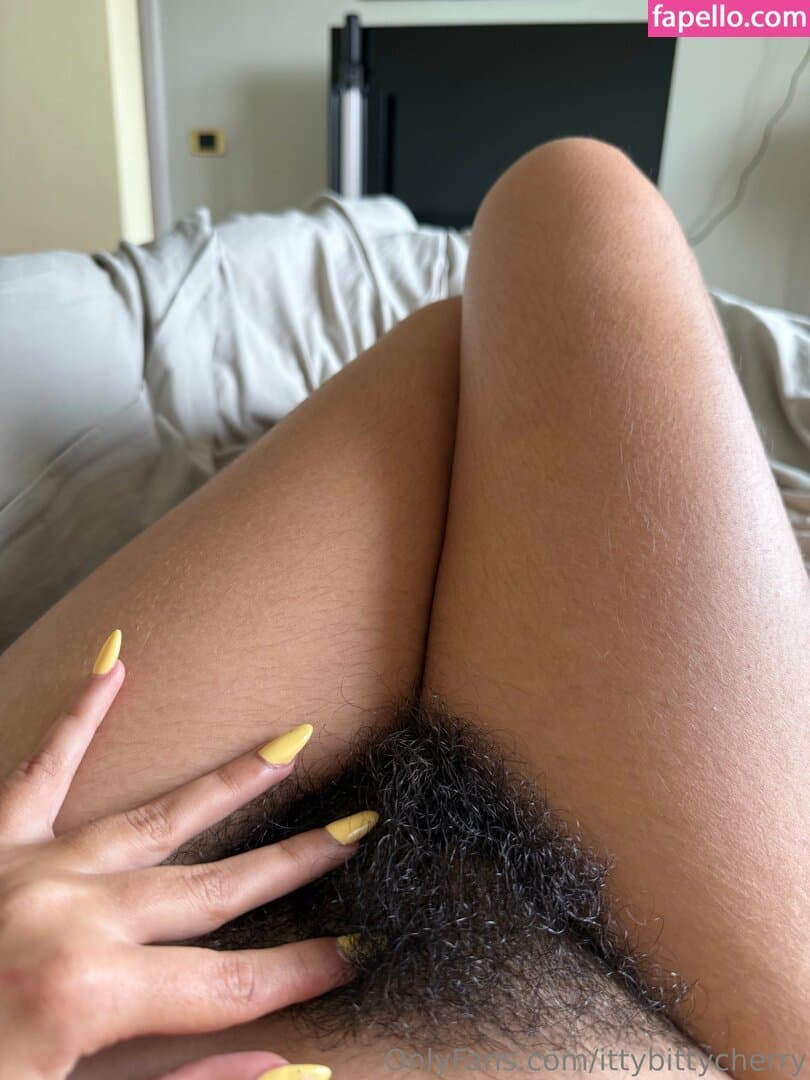 ittybittycherry / Bushy