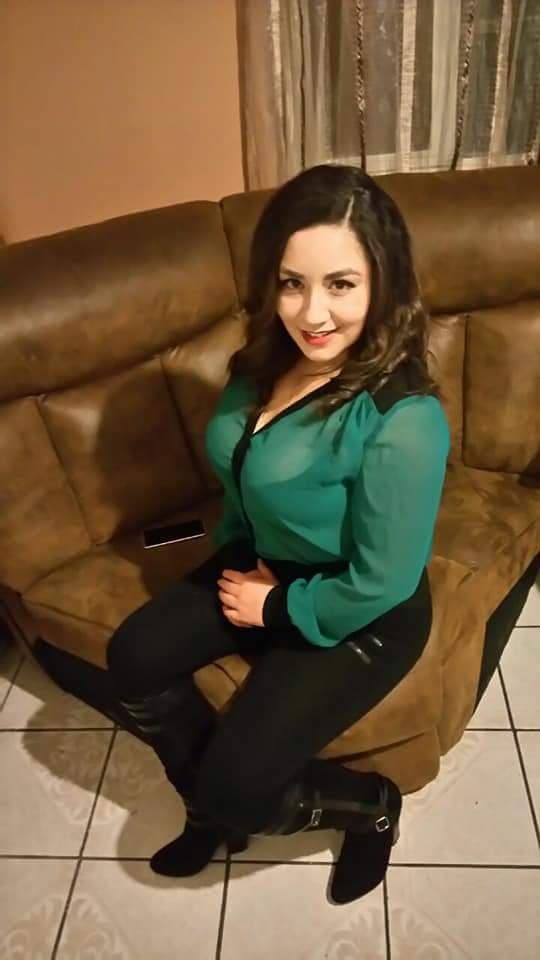 Exponiendo a la puta infiel de Alondra