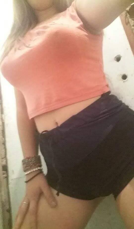 Flaquita de hermosa cola