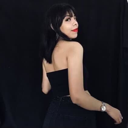 Gio, puta mexicana, cogida en 4 después de una sesión de fotos ?