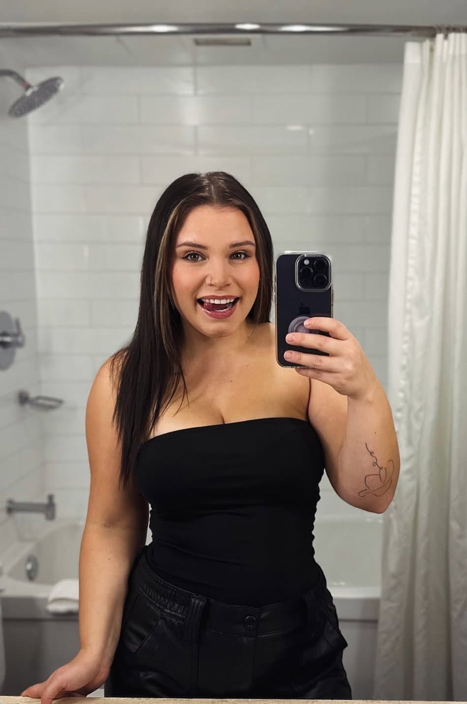 Canada - Mady, short-stack rodeo slut