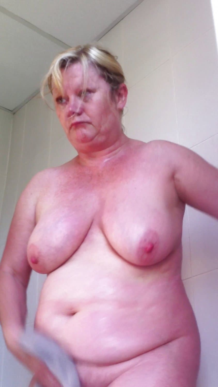 Sexy Mature Blonde with hot mature curves