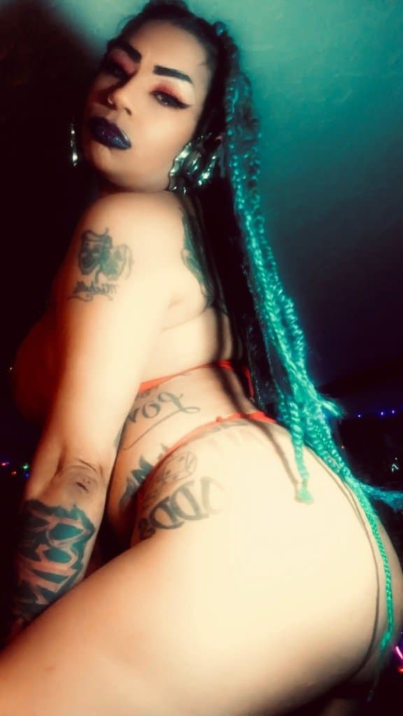 Hermosa Latina madura gordibuena REAL Latina mom bbw leaks by iPhone repair guy