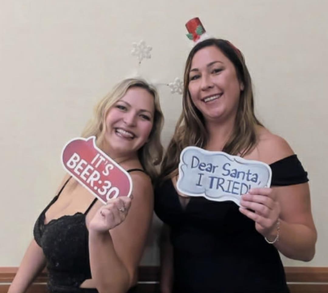 Coworker slut Amber Fulton