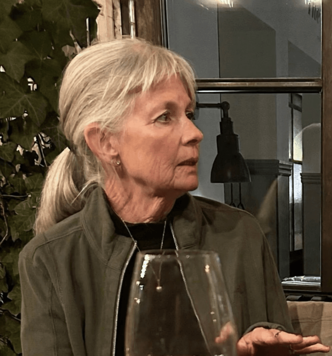 Fakes of a blonde gilf