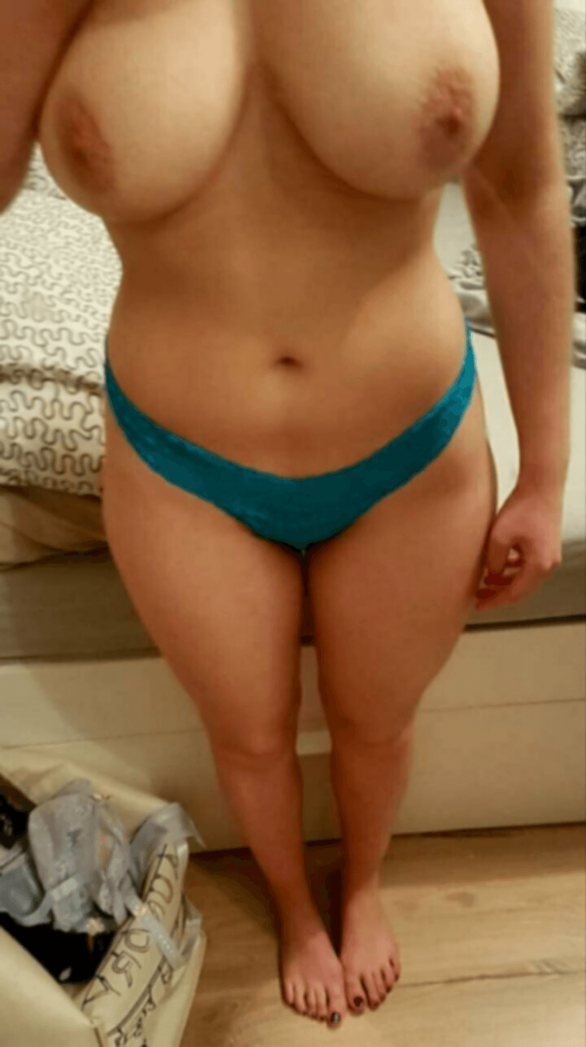 G cup slut Jill needs to be spread far and wide