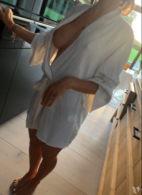 Le gros cul et les gros seins de Laura