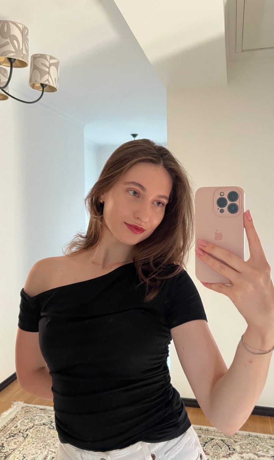 (REQUEST ME) anonymous sends his ex pic of her , gives bj to a big white cock