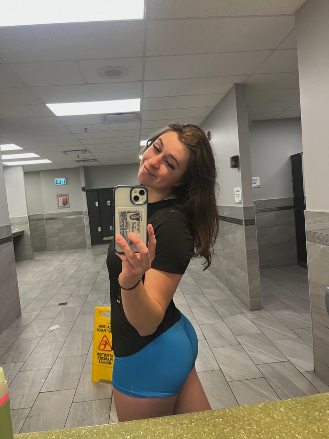 Click to view full size Which sister is hotter Skylar and Alexis