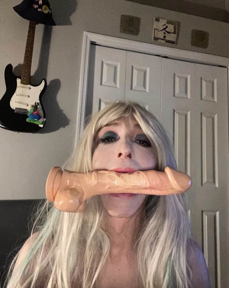 Florida Sissy Kelsey. kik kevbo2176