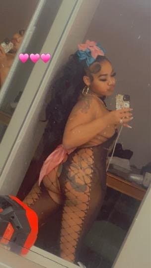 Jaszmine Puerto Rican CreamQueen