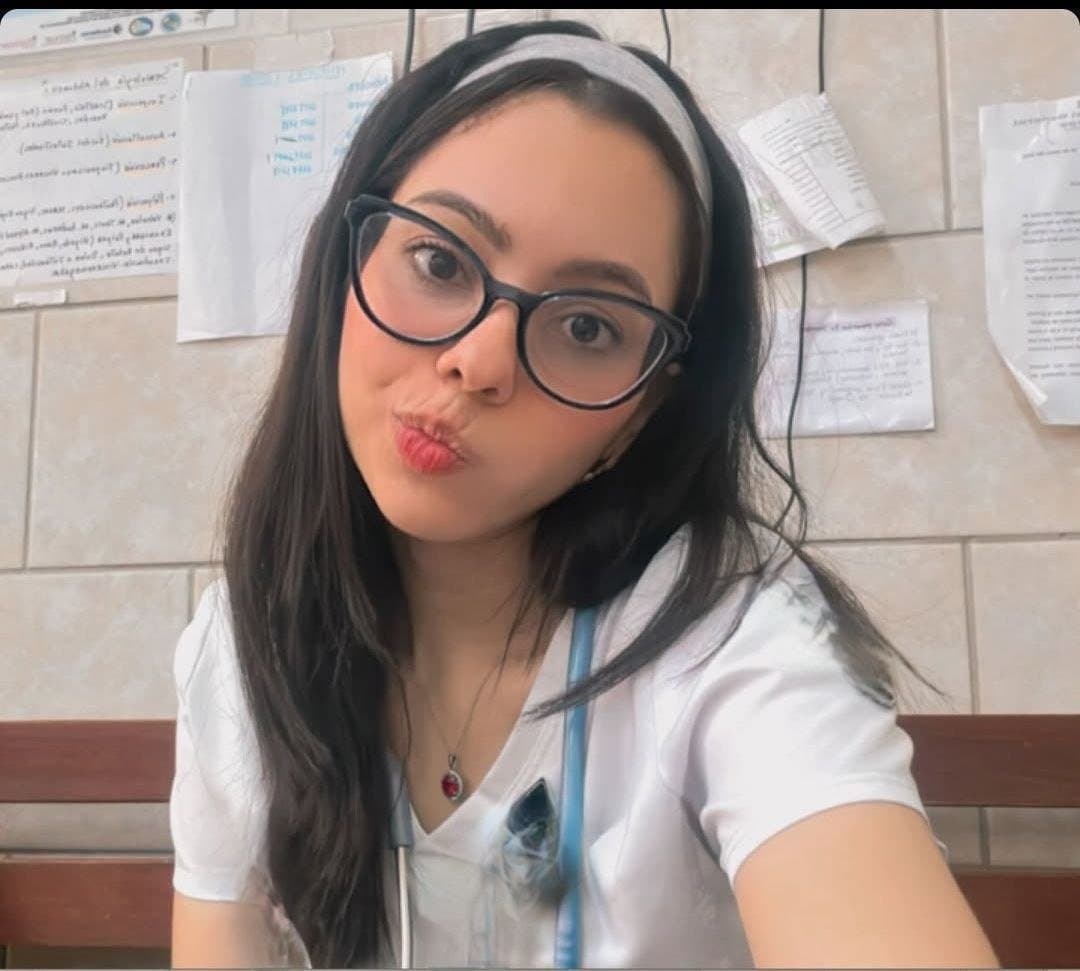 Nerdy beautiful Honduras skinny doctor fucked hard. Wide smile tight pussy. Love this nerd. AI fakes