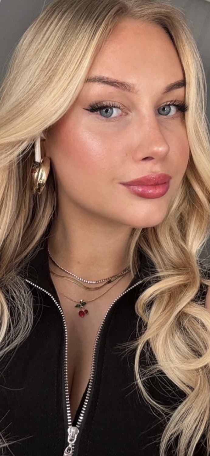 german curvy blonde hot babe goddess Inga