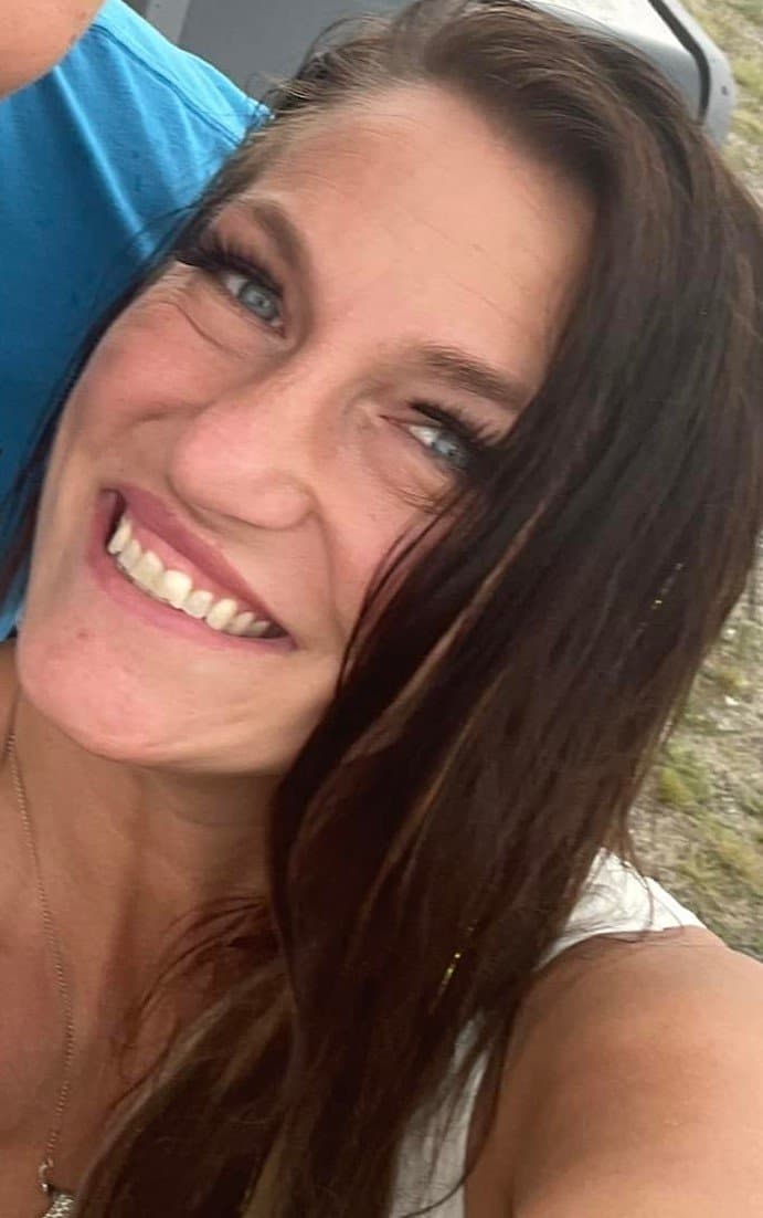 Kayleigh continues the trend of conservative women getting naked & slutty on camera