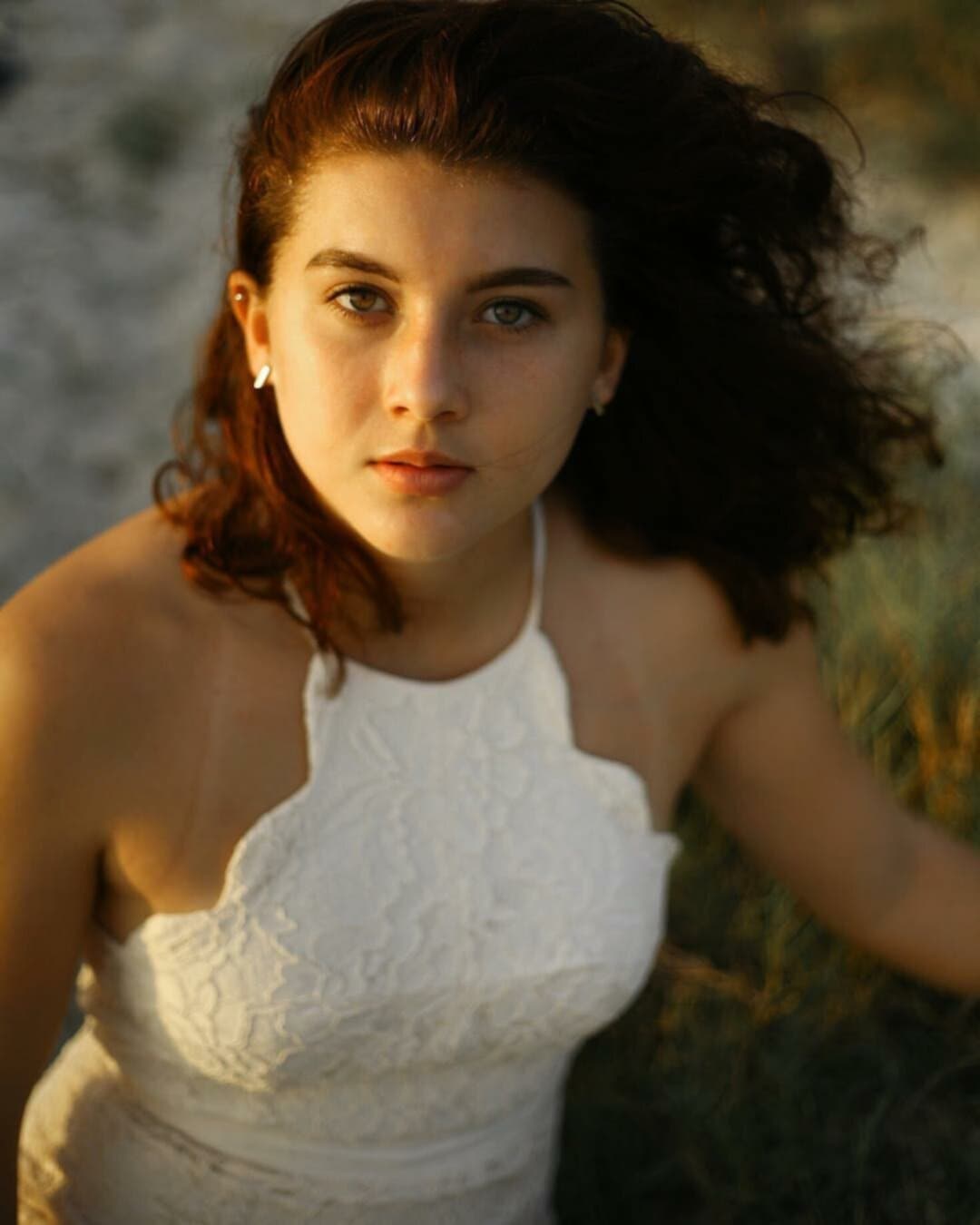 Click to view full size Halle