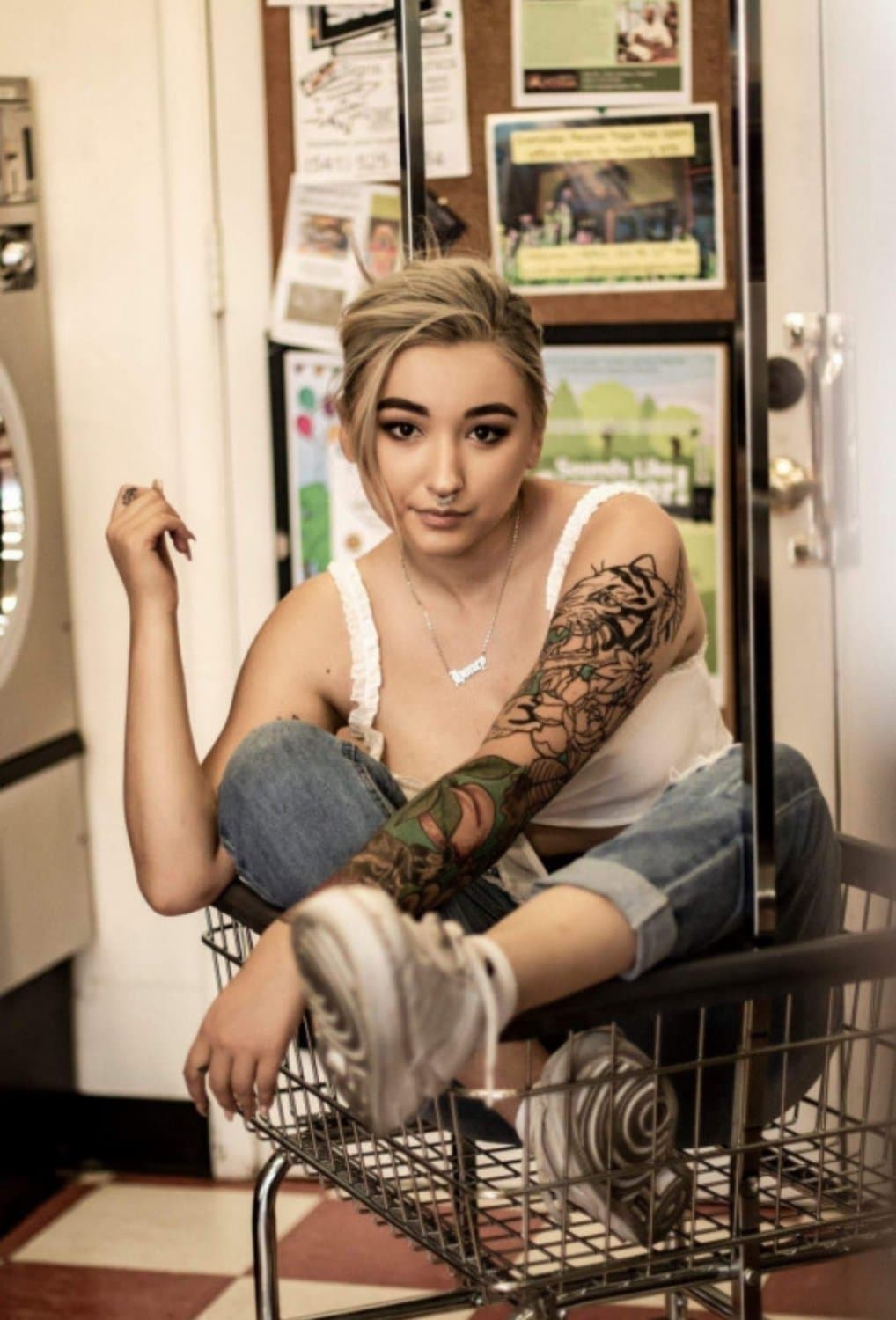 Burlesque dancer 2 early years