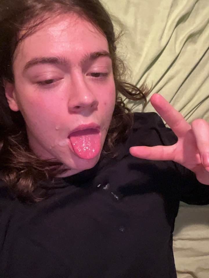 Sissy femboy loves showing his ass and slapping his balls