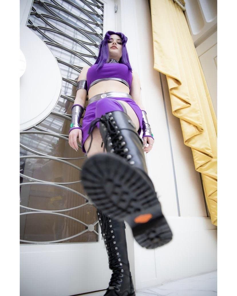 Sugarsweetnite makes me so hard I wanna put my dick in her ass and buttfuck her for hours