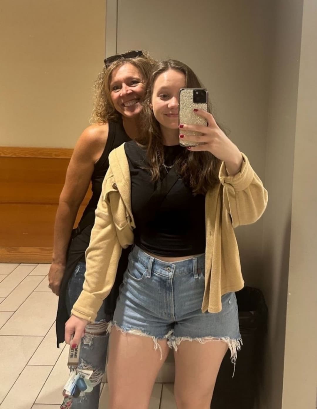 MacKenzie has such a fuckable cumface