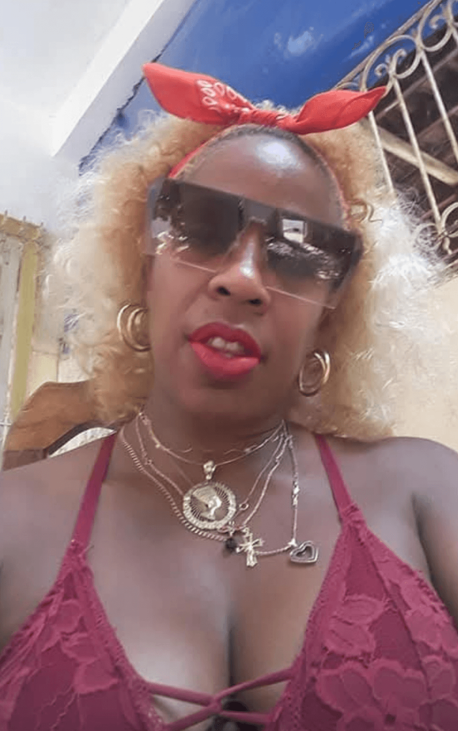 TANIA REYES ROMERO PROSTITUTA CUBANA DE LAS MAS CARAS DE LA ISLA  PERO MUY RECOMENDADA MAMA MUY RICO