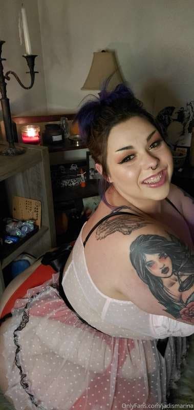 Th1ck BIG BOoty BBw P@Wg  ...M@RinA !!!