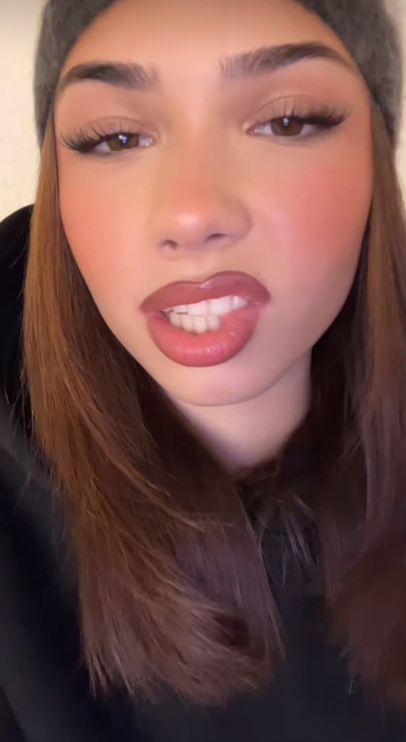 Click to view full size Sexy German 19yo slut