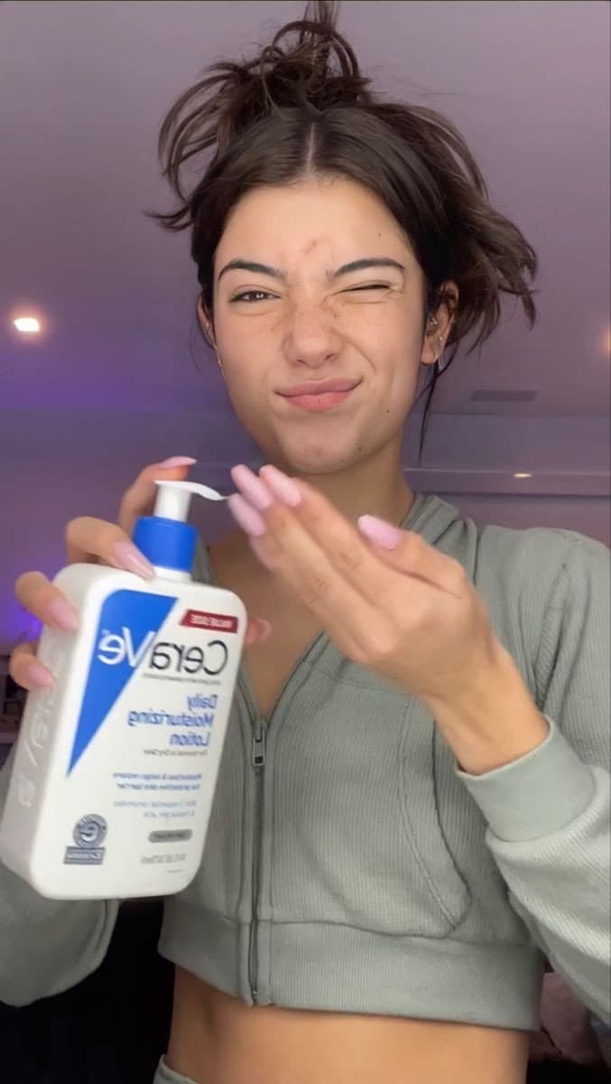 Click to view full size imagine charli damelio touch your cock like this???????