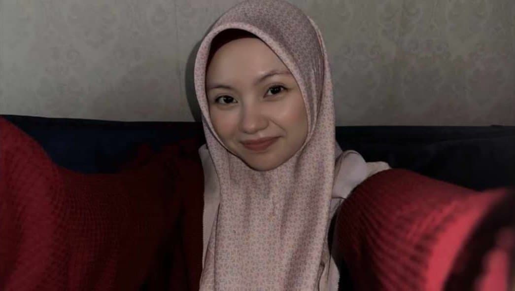 choose one, later i give the leaked vid. put number at comment