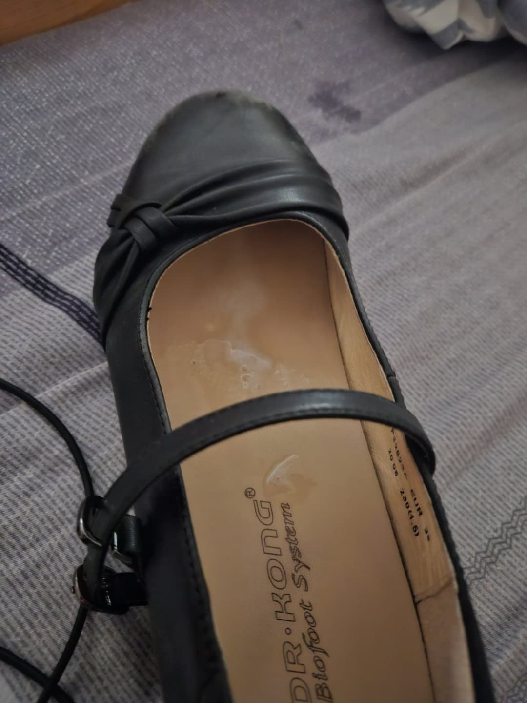 Asian feet / shoes & cum