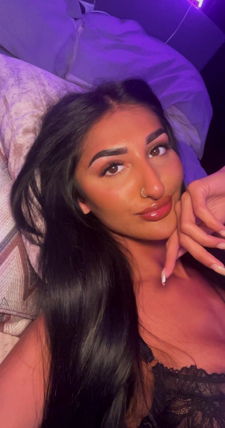 Do you want me sweet, or do you want me sinful?