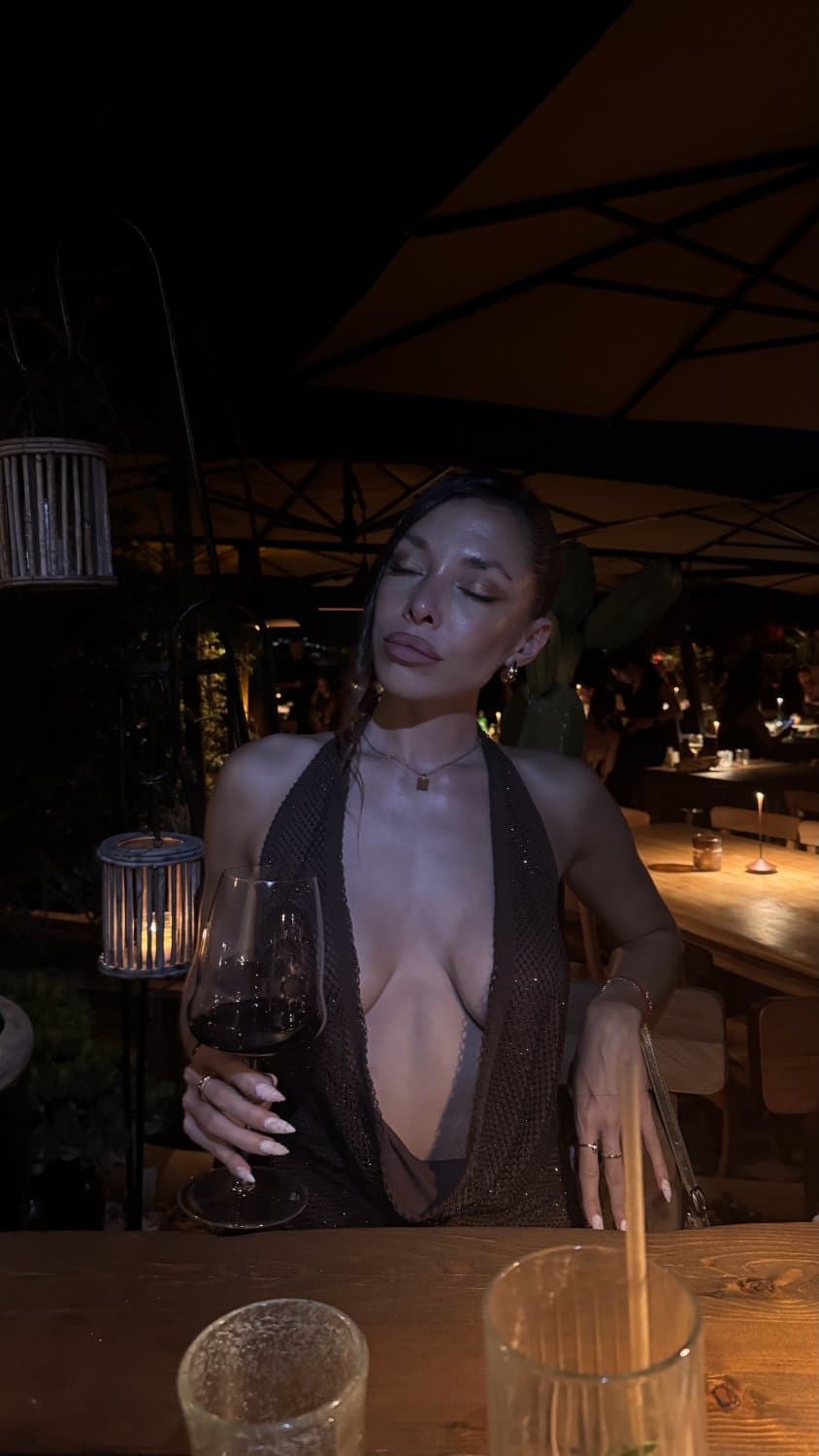 A little drink, a little lipstick, a lot of you