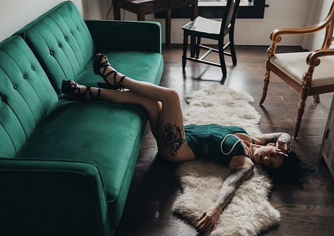 Click to view full size GA TikTok Goth Slut Pierced & Tatted LeAkEd