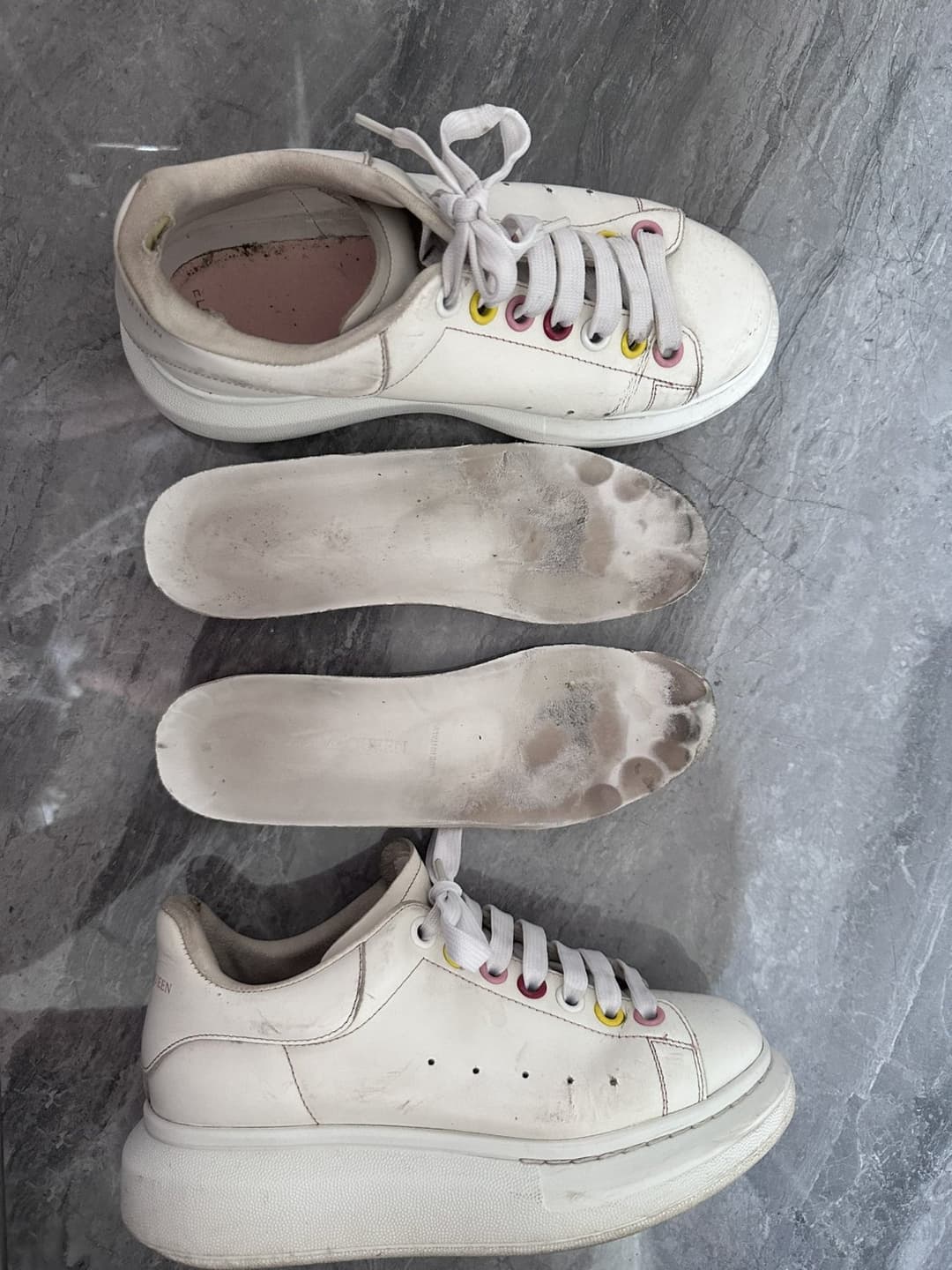 Asian shoes / feet & cum 3