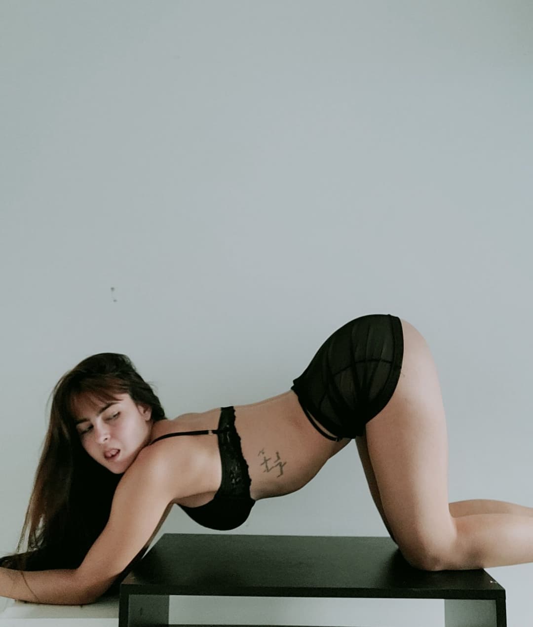 Click to view full size Agus busto putita de lobos