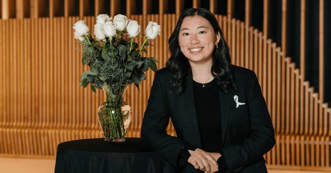 Makenna, 23yo, canada, masters uni student, DD-cups, 100cm hip, 70cm waist, 5’6”