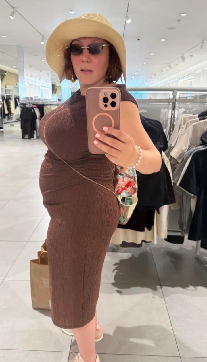 Redhead milf with huge tits is pure guilty pleasure goon fuel she also loves to twerk