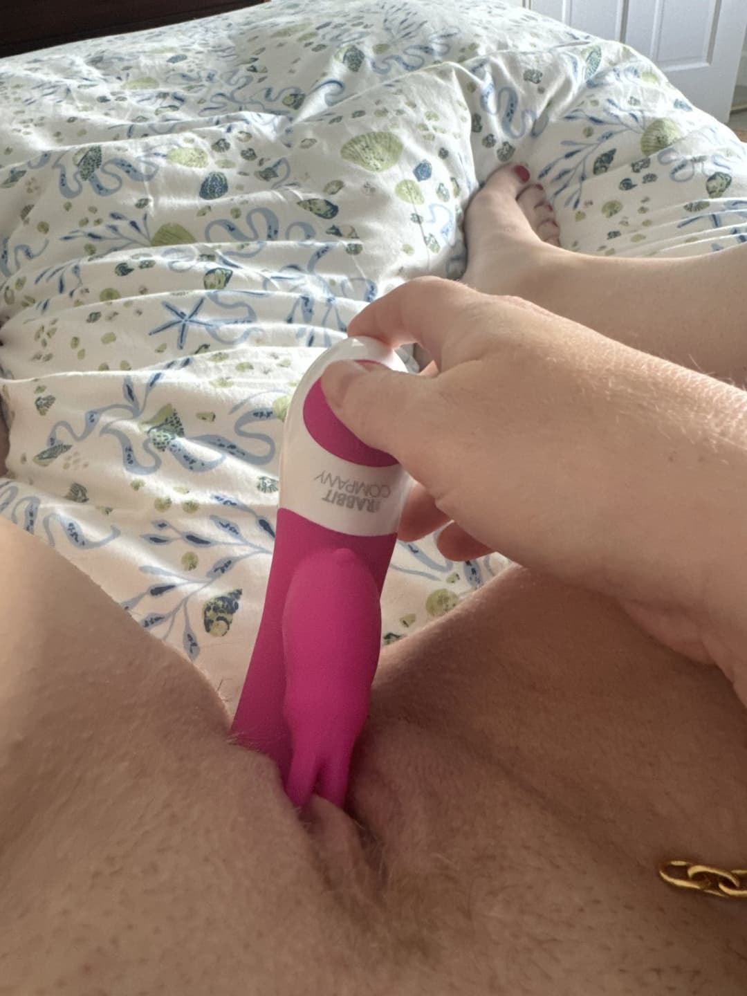 Wife’s hidden folder, who took these pics of her girls trip? Kik lareby21