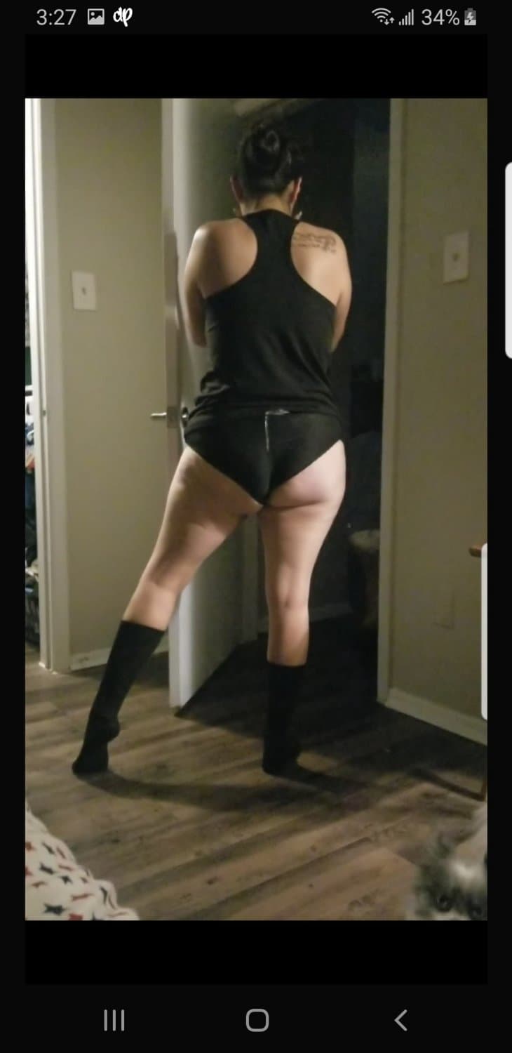 Thick dfw dtx mexican mamacita. Tatted. Juicy ass milf