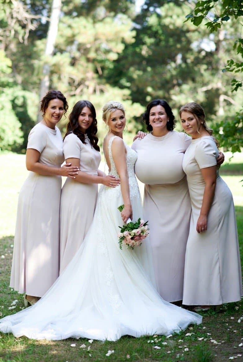 Upstaging the bride (realistic)