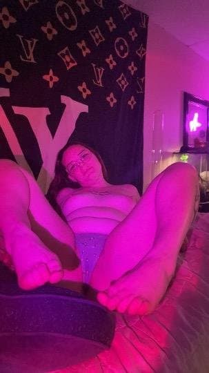 Ashley Drains Solo Thot