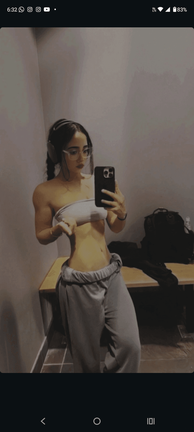 Flaquita hermosa con cuerpazo paso perfil