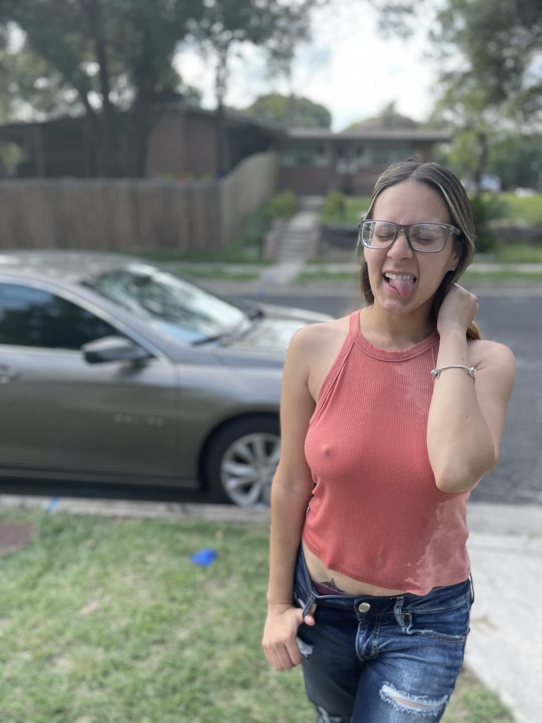 Pokie TX nipple in wet shirt