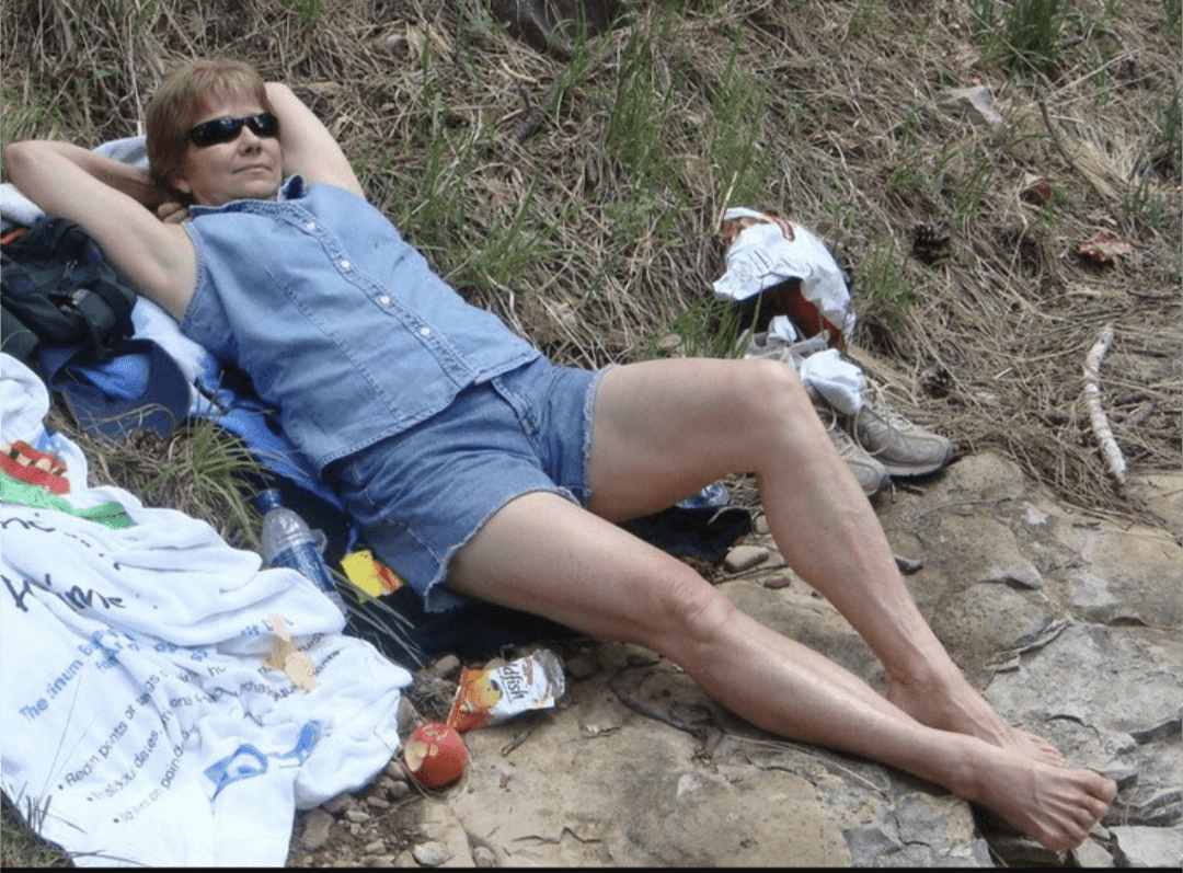 Click to view full size Danielle mature lady posing for you