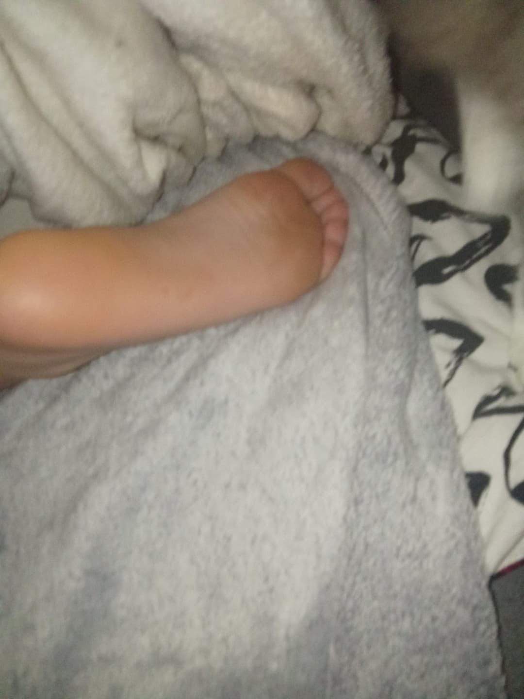 Disgusting Smelly feet, I love her feet