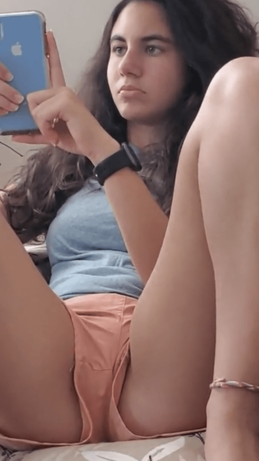 Creeper Keeper: family gatherings ?