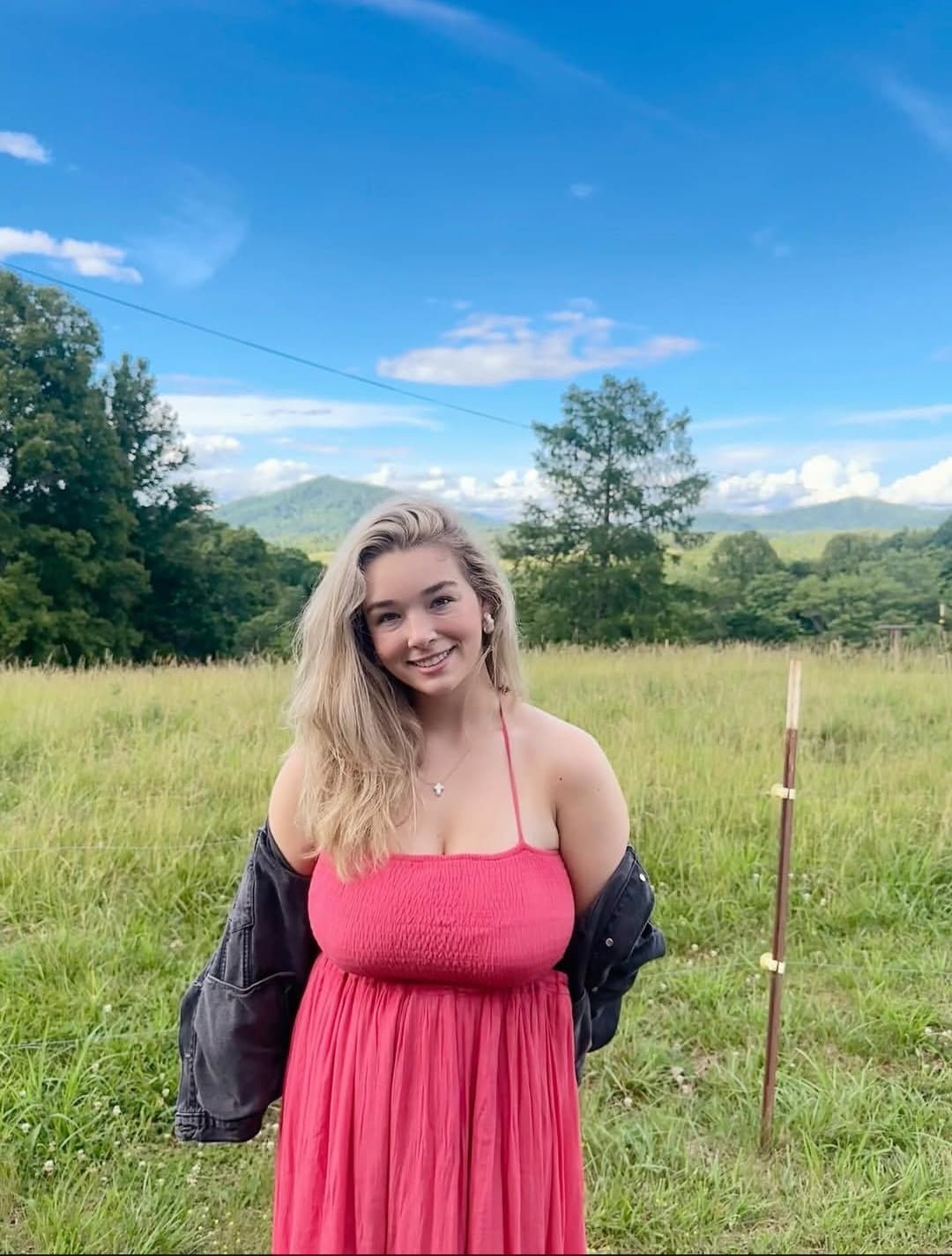 Baylen dupree and her massive tits