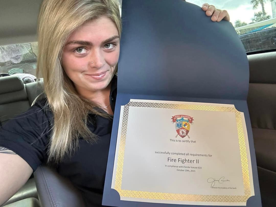 Leaked slut V@ler!3 is a 21 year old hardworking firefighter that sends nudes