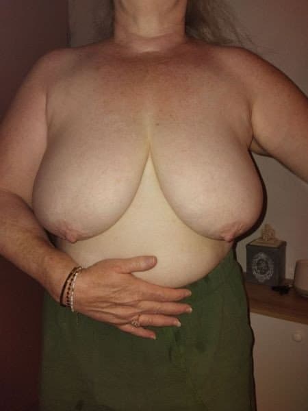 ma femme cherche a vider des couilles d inconnus