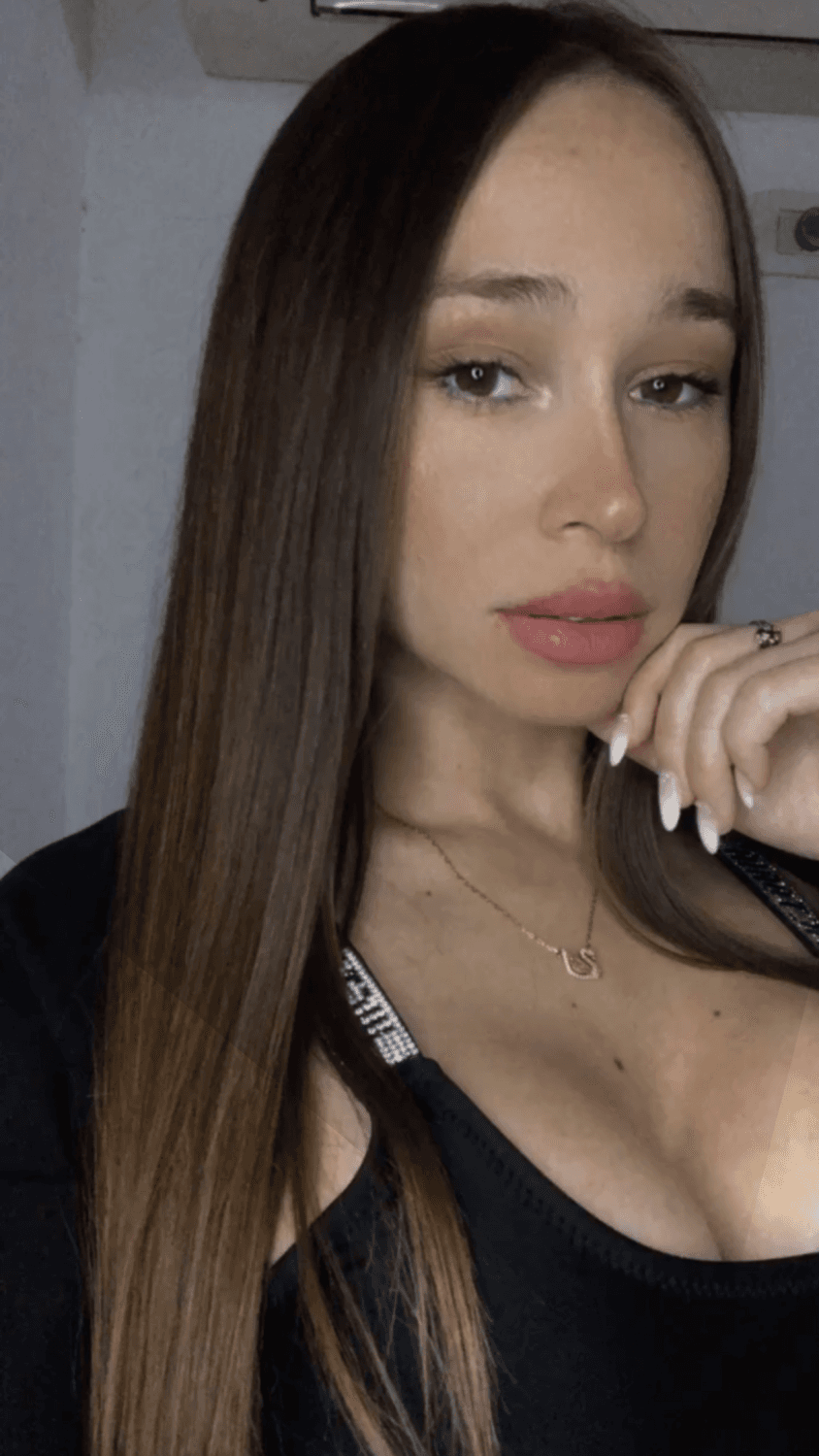 When your boobs are the main attraction