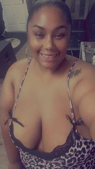 SSBBW NERDY? BUSTY? EBONY?.